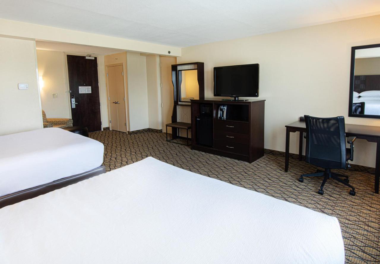 St. Louis Airport West Earth By Ihg Hotel 3*