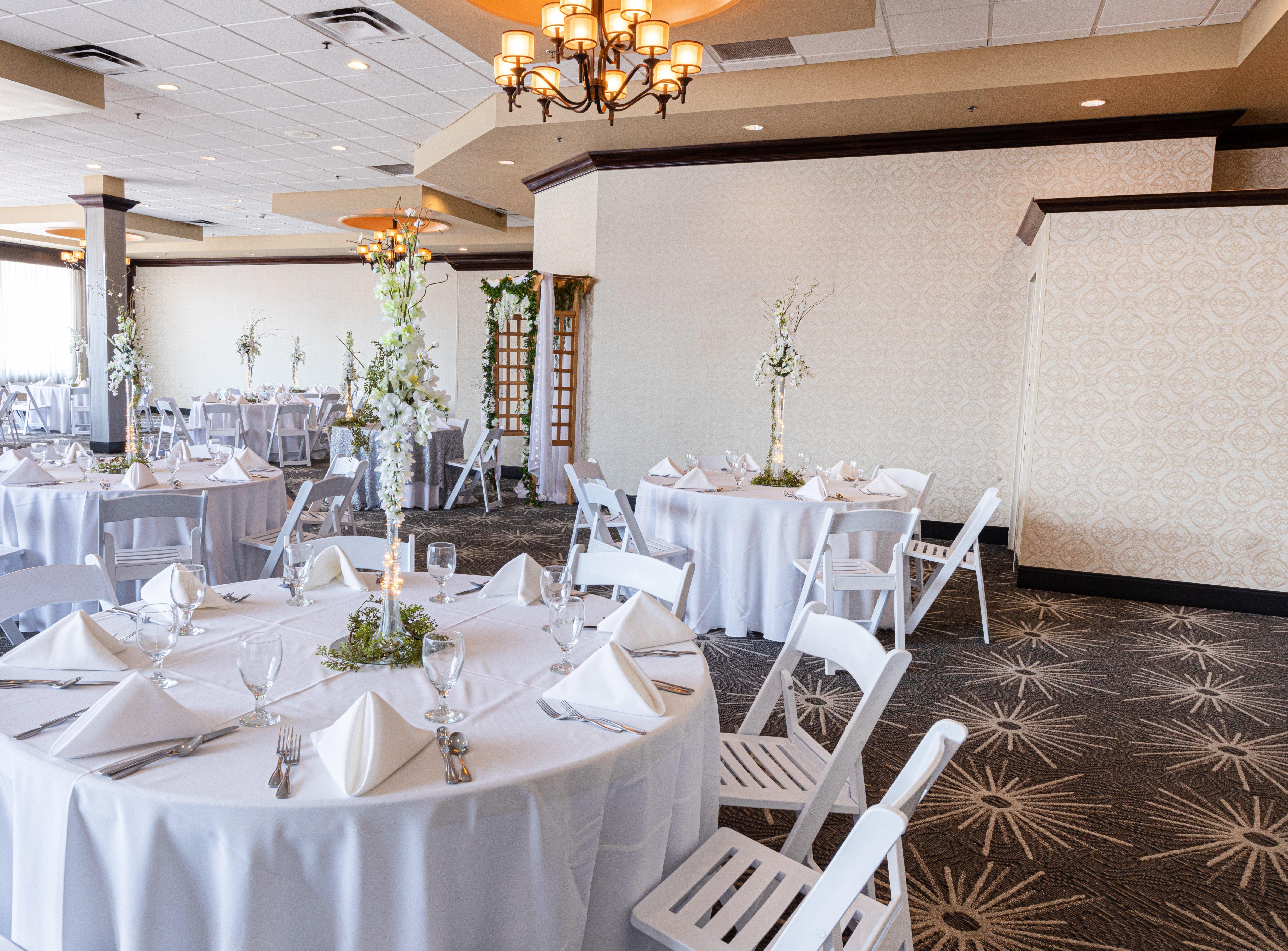 Hotel St. Louis Airport West Earth By Ihg 3*